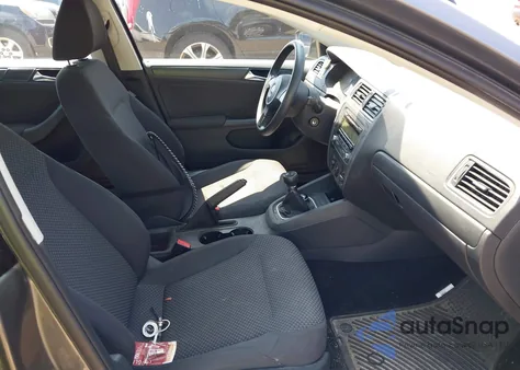 2011 Volkswagen Jetta 2.0L S z USA, uszkodzony, nr VIN 3VW1K7AJ4BM387907